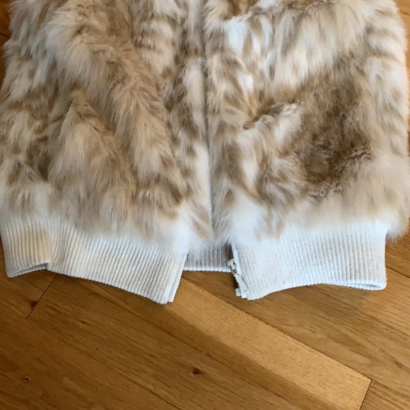 Fur vest - Picture 6 of 9